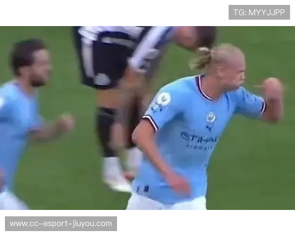 德布劳内脚后跟助攻哈兰德补射得手